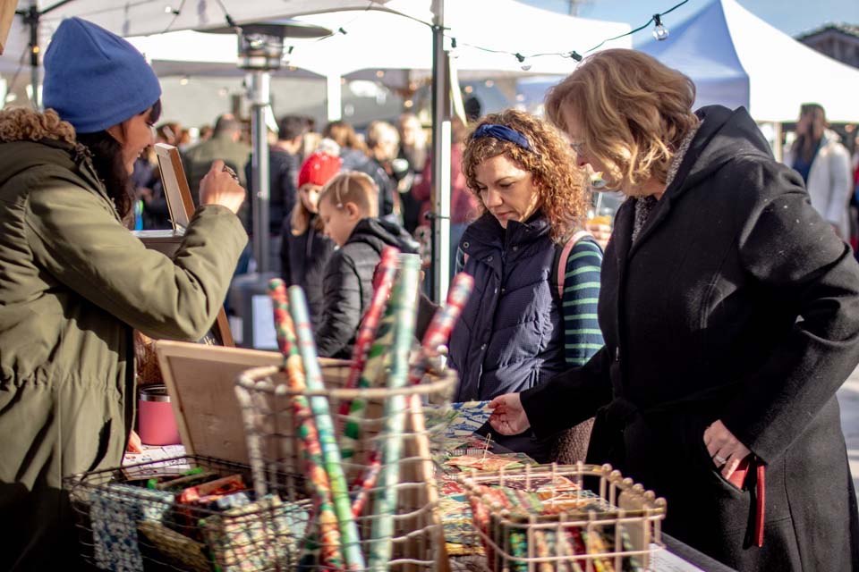 Holiday Village market