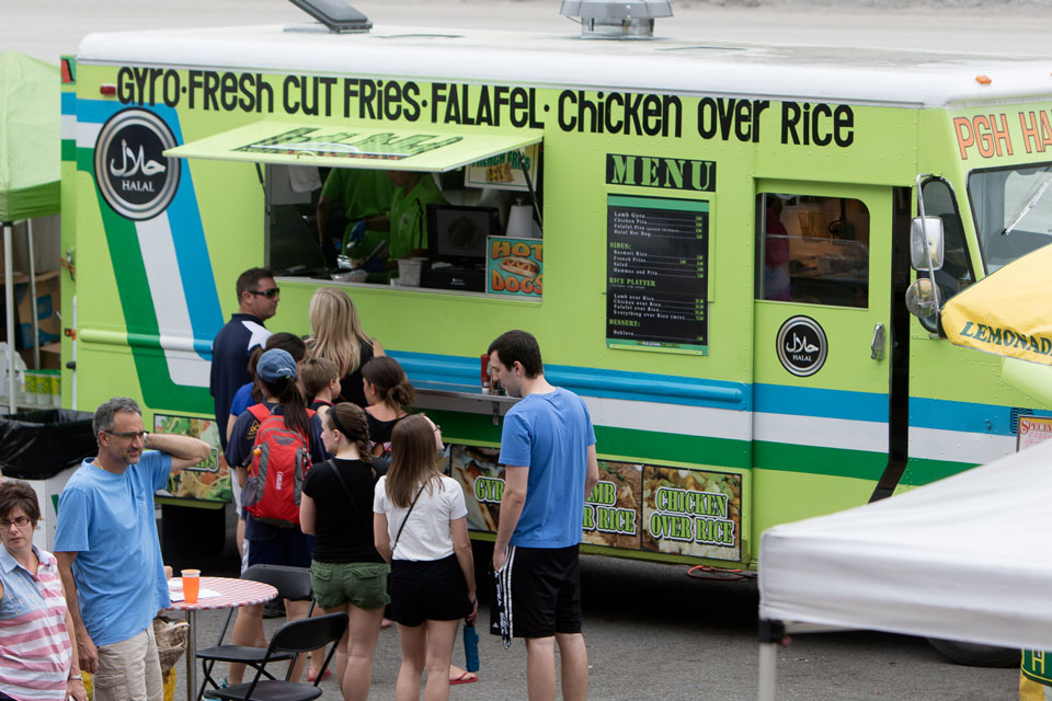 patrons in queue for Gyro Food truck